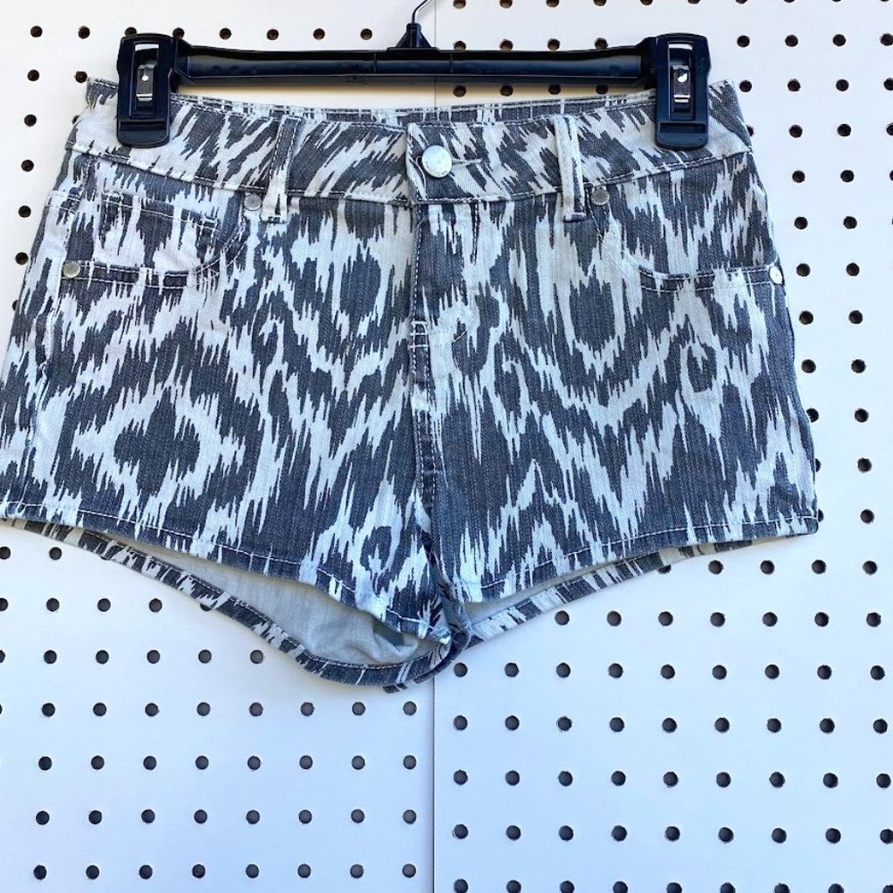 Gray/White Tinseltown Juniors Short
